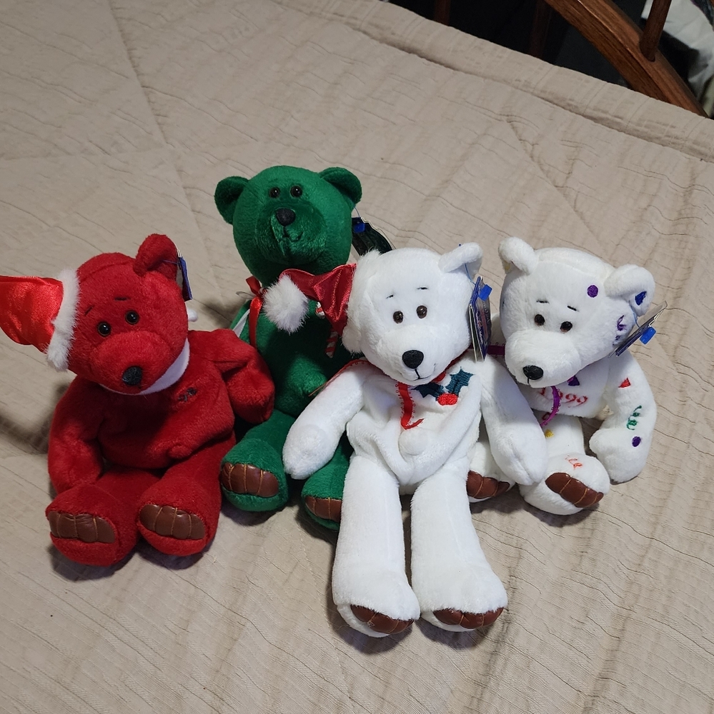 Limited Treasures  Holiday Bears